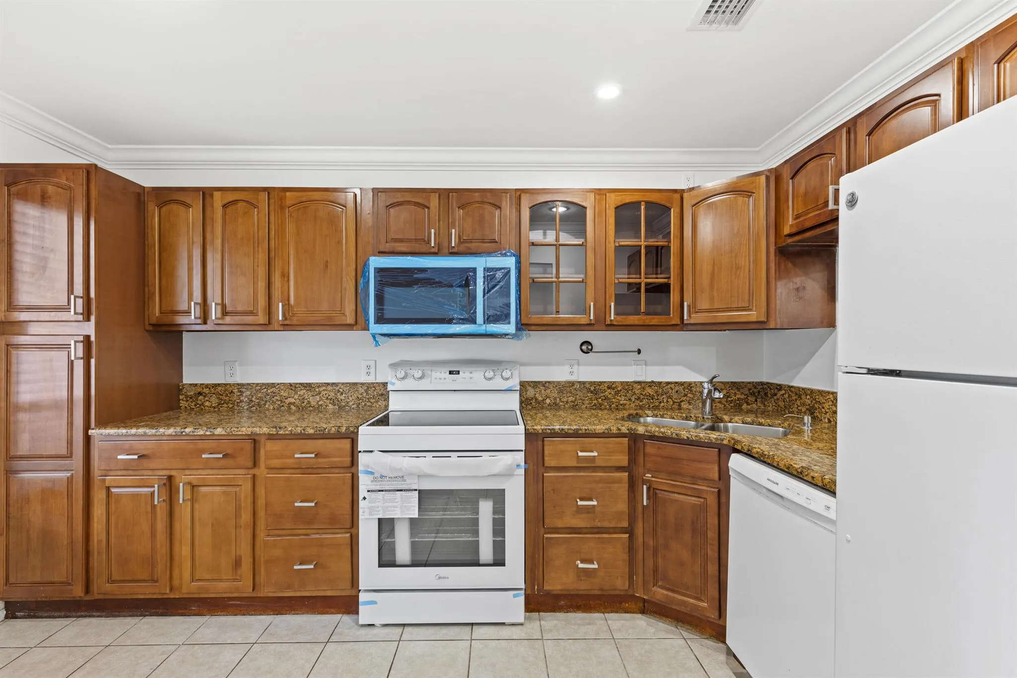 814 Hill Drive, #C