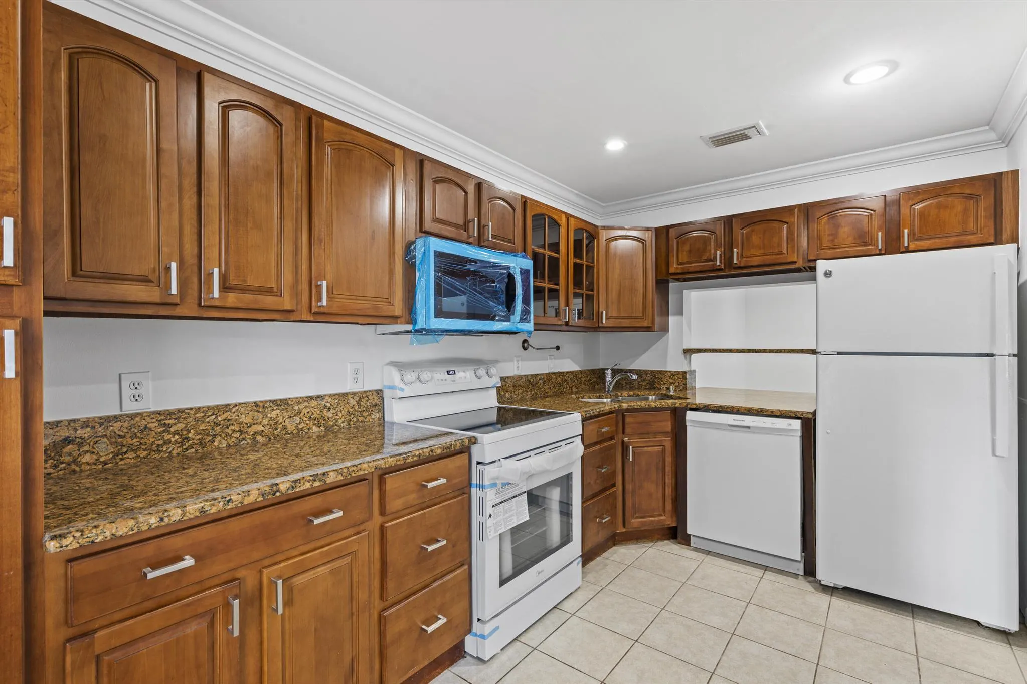 814 Hill Drive, #C
