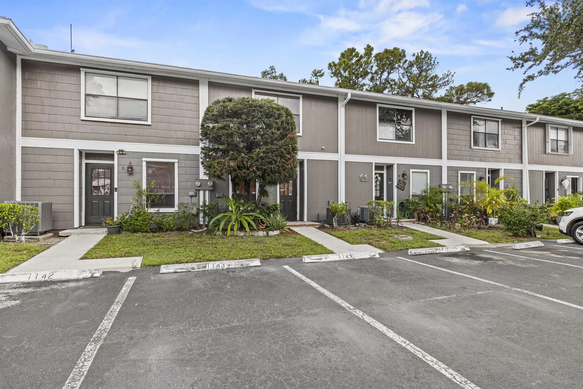 814 Hill Drive, #C