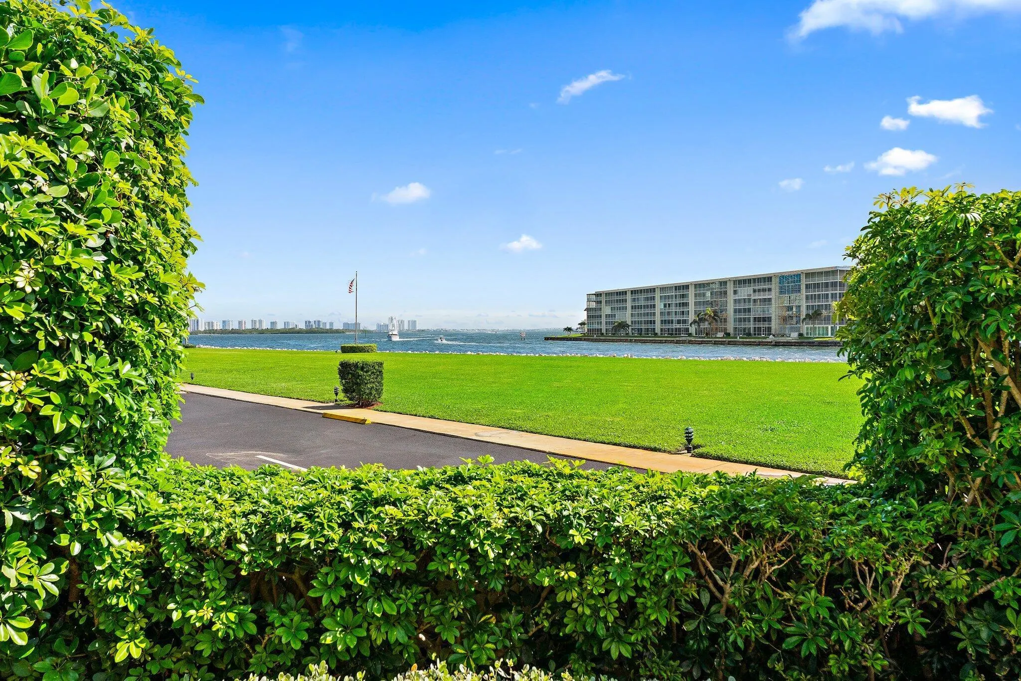 123 Lakeshore Drive, #143