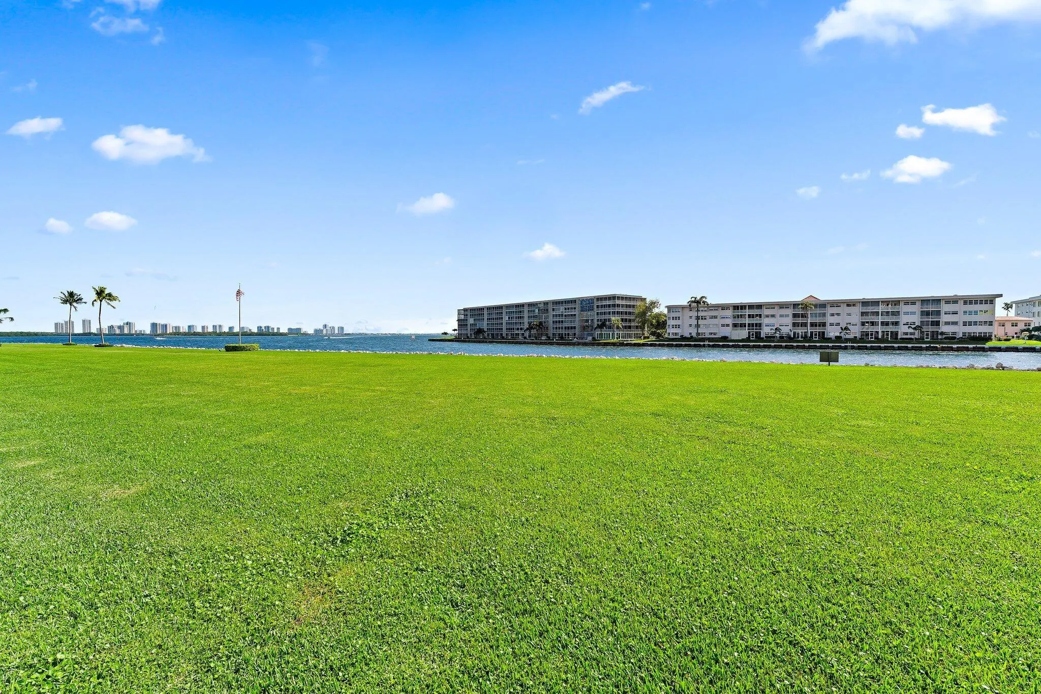 123 Lakeshore Drive, #143