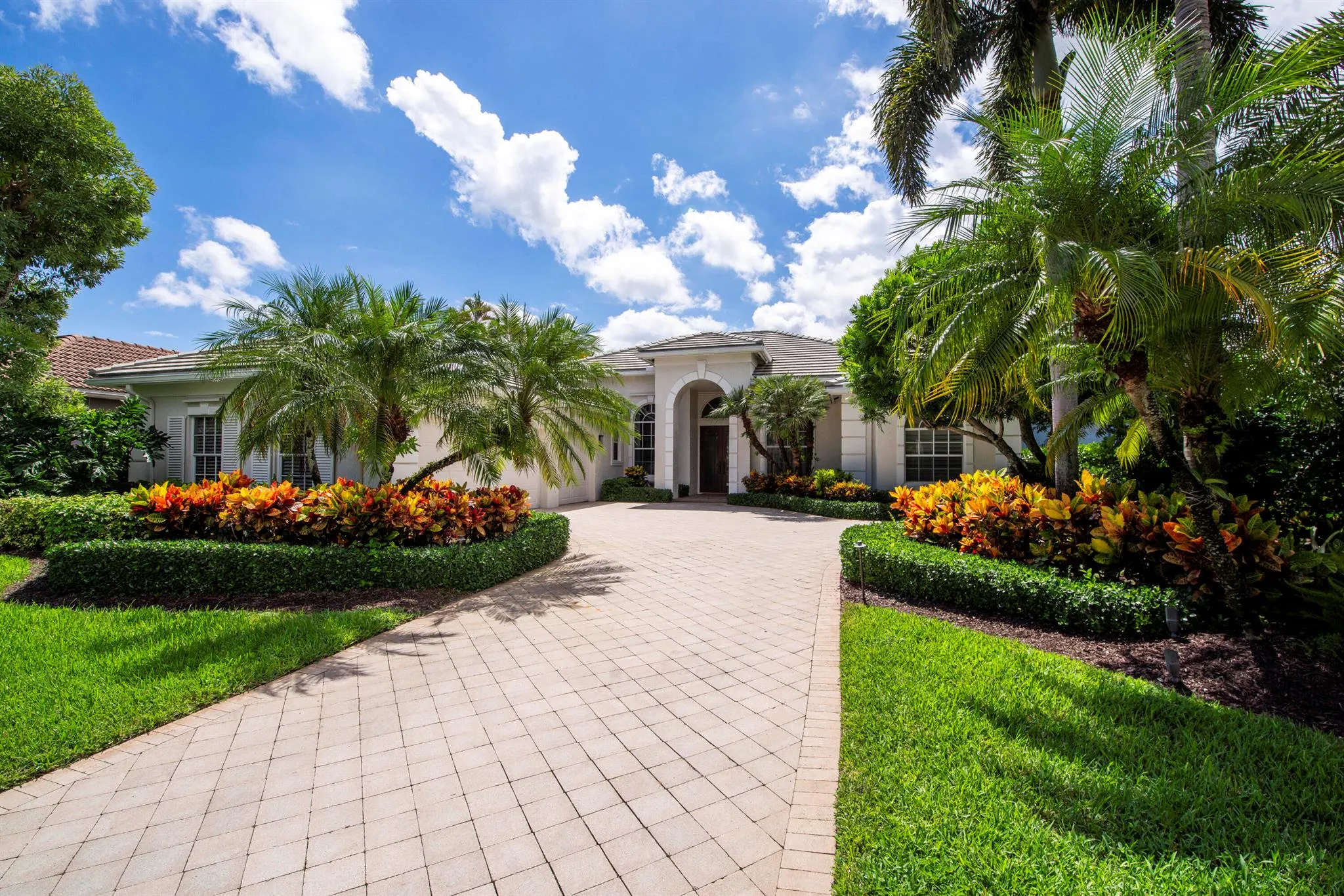 37 Bermuda Lake Drive