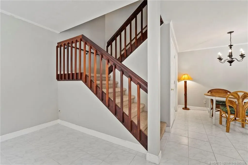 6143 SE Windsong Lane, #1025