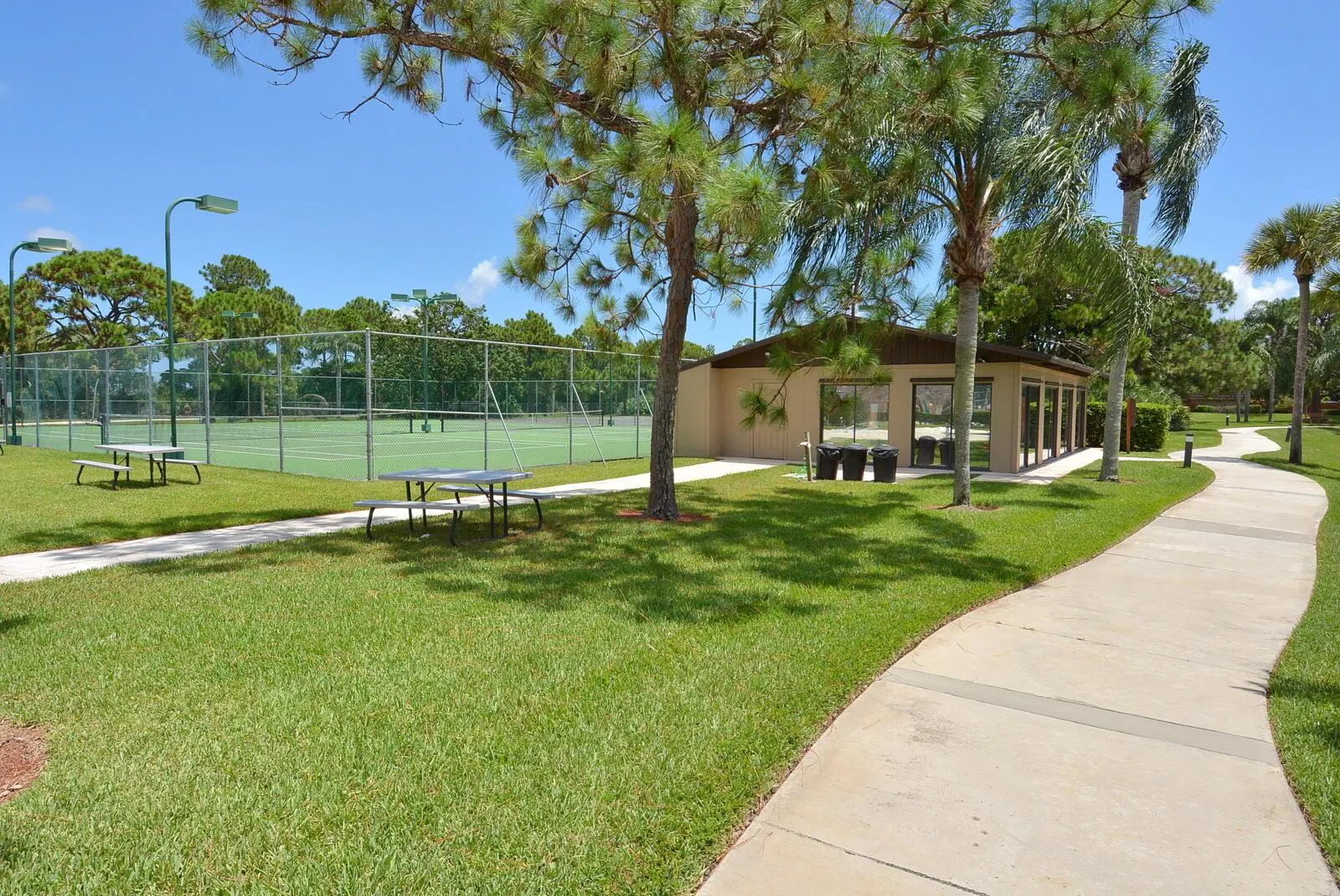 6143 SE Windsong Lane, #1025