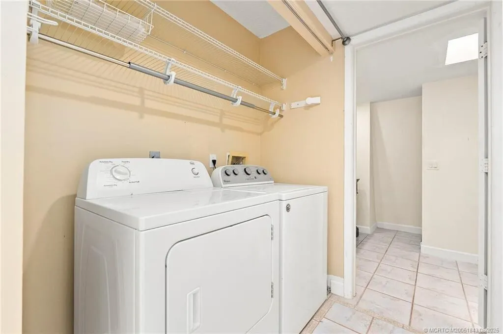 6143 SE Windsong Lane, #1025