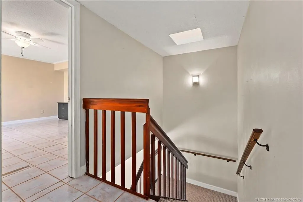 6143 SE Windsong Lane, #1025