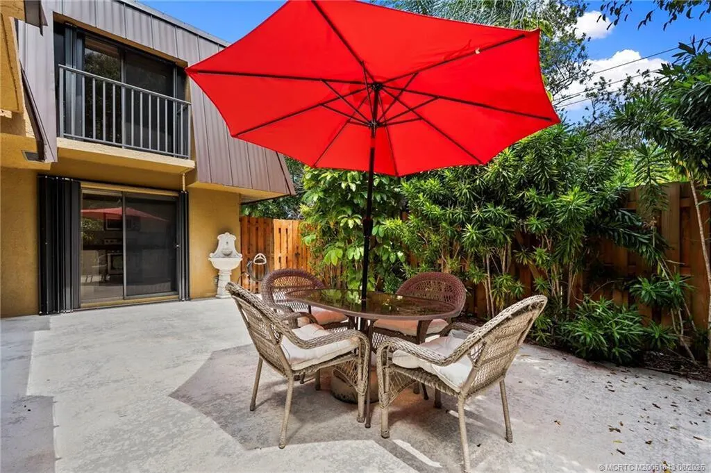 6143 SE Windsong Lane, #1025