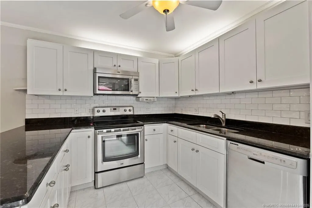 6143 SE Windsong Lane, #1025