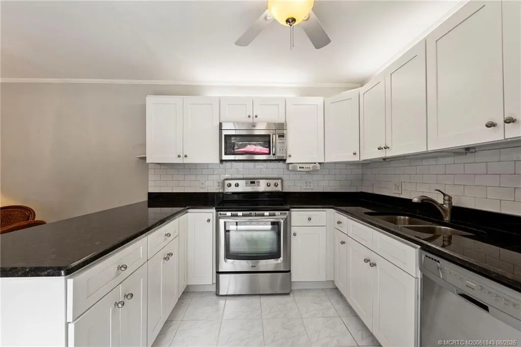 6143 SE Windsong Lane, #1025