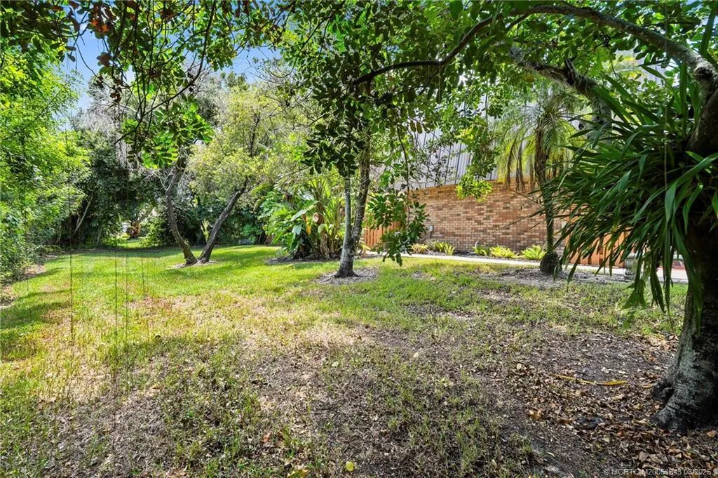 6143 SE Windsong Lane, #1025