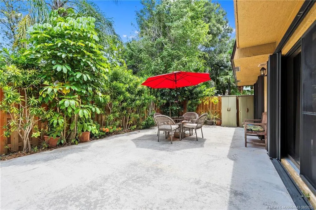 6143 SE Windsong Lane, #1025