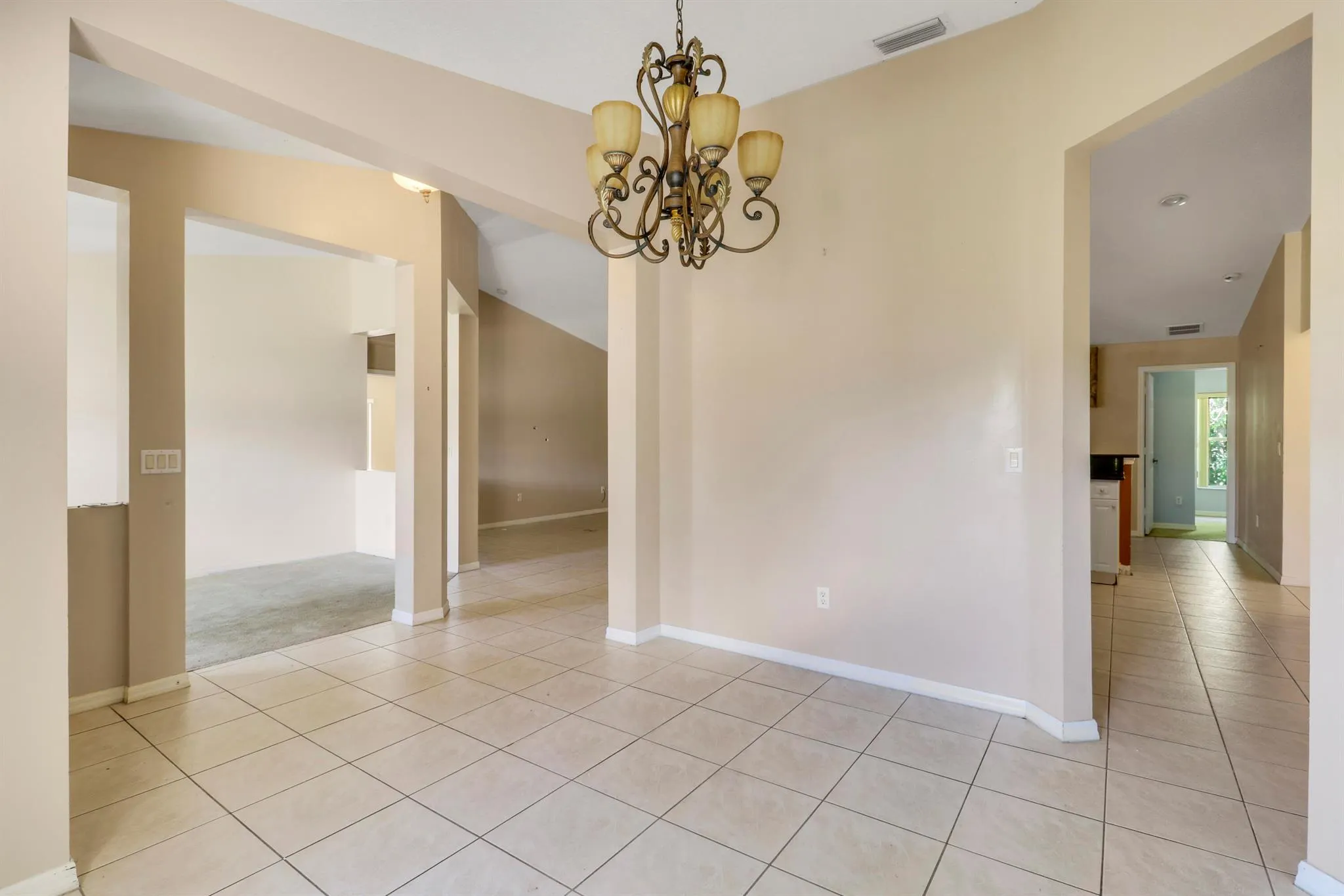 1253 SW San Esteban Avenue