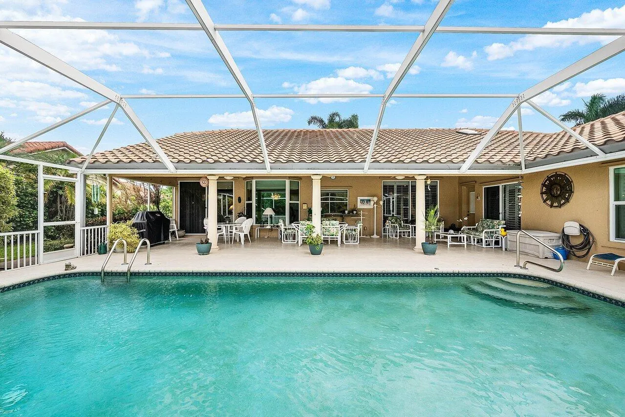 11834 Island Lakes Lane