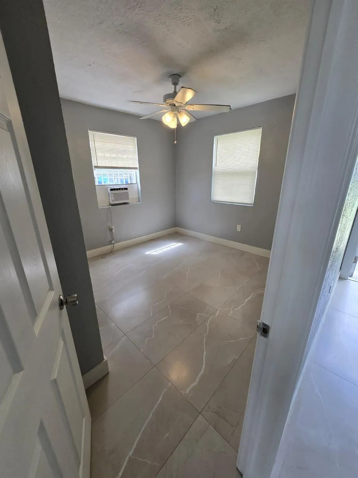 1015 SW 8th Street, #1