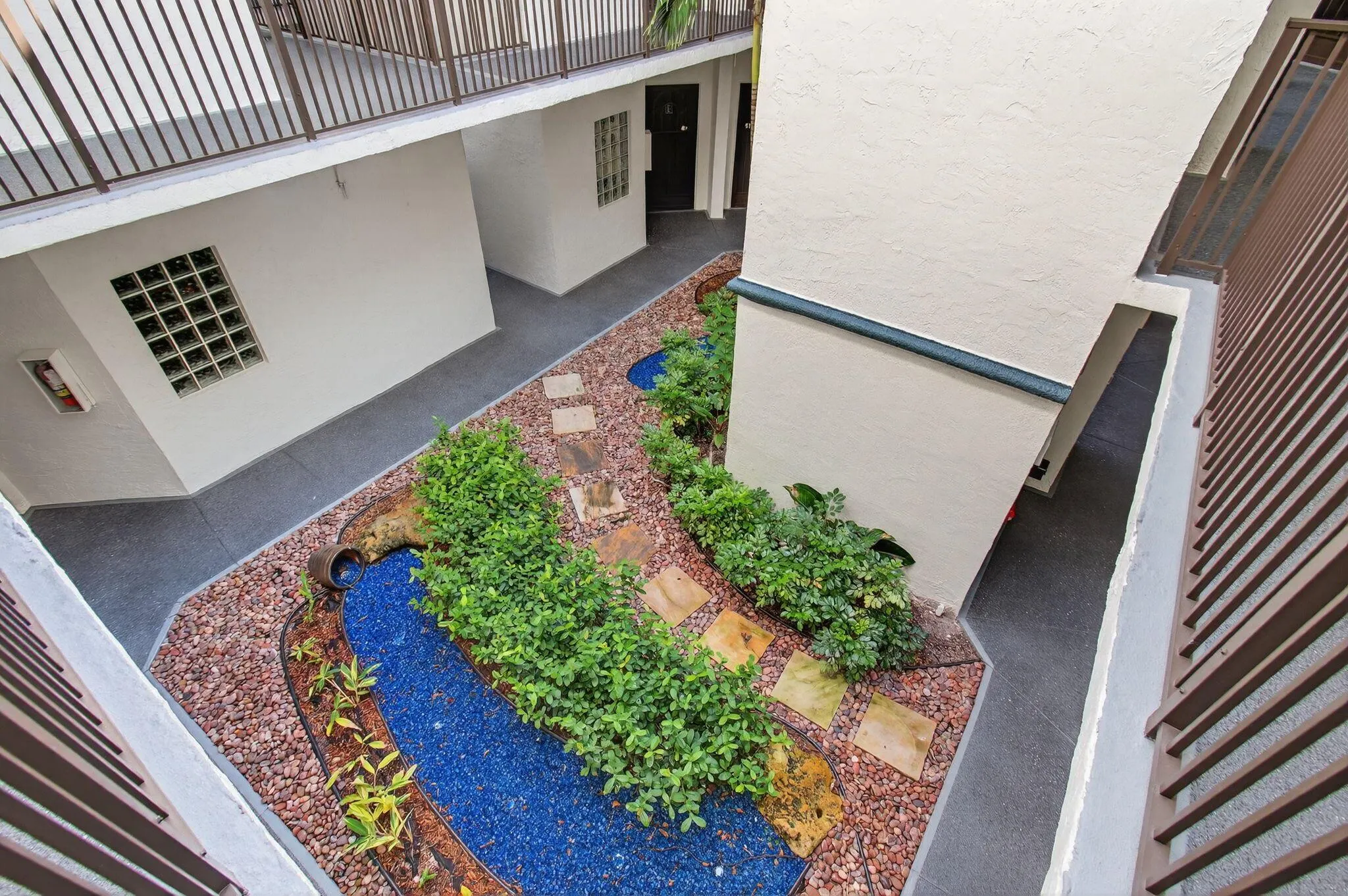 5153 Floria Drive, #L