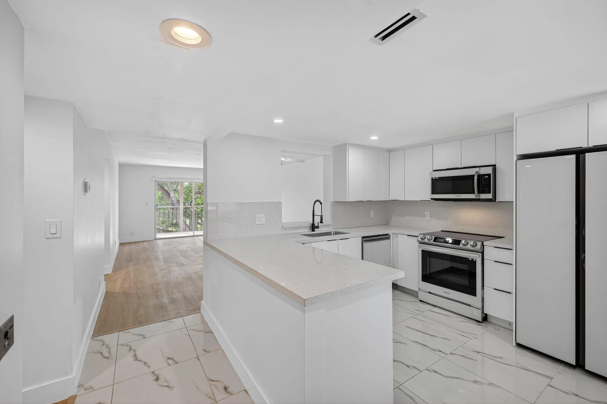 14375 Strathmore Lane, #303