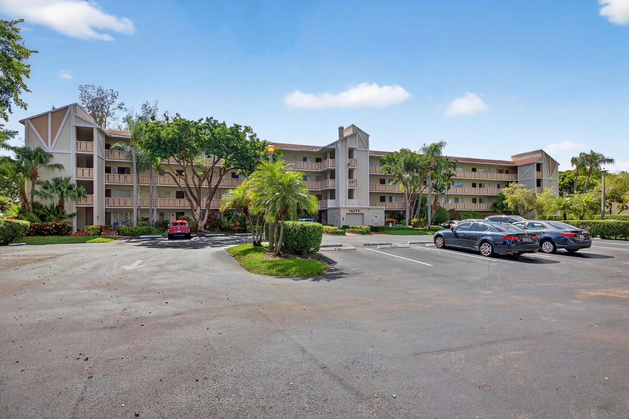 14375 Strathmore Lane, #303