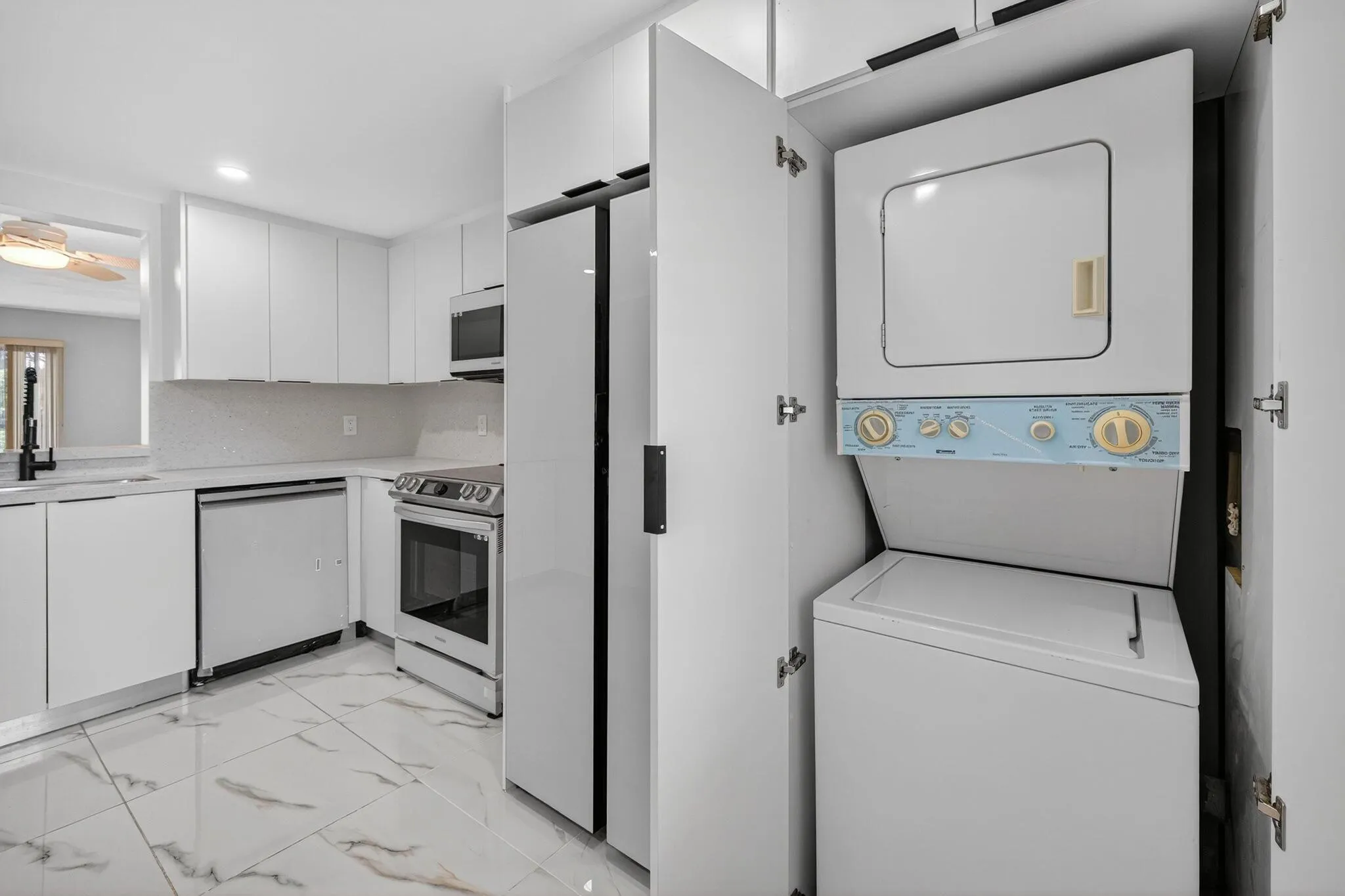 14375 Strathmore Lane, #303