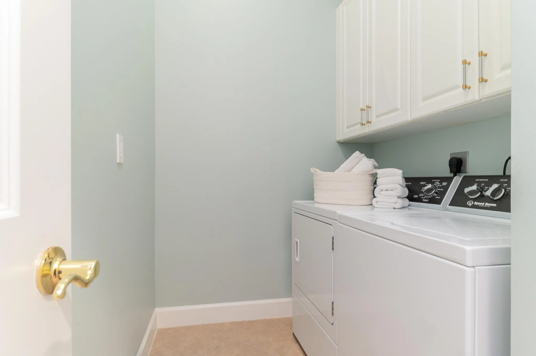 112 Ocean Bay Drive W