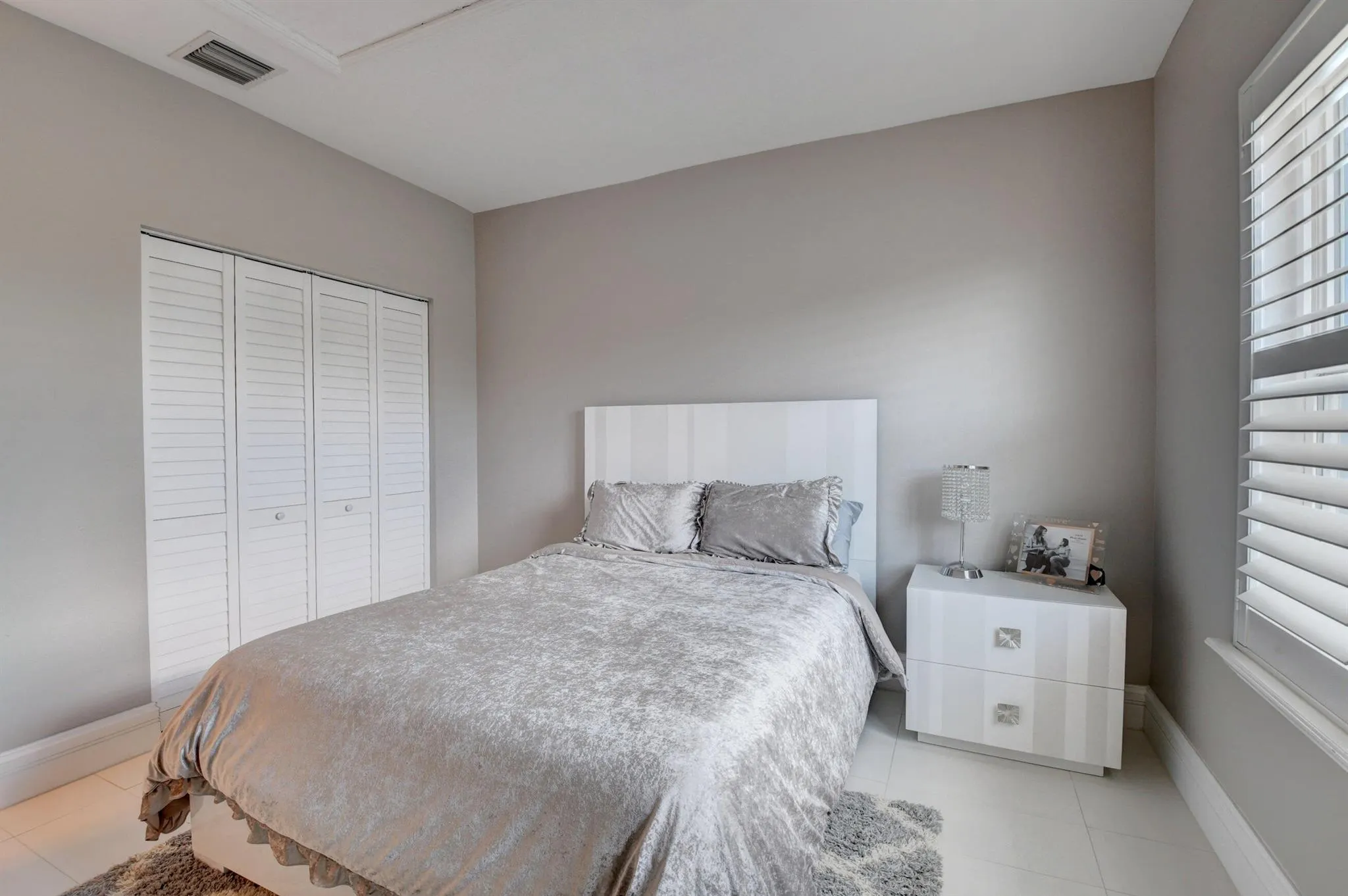 71 NW 4th Avenue