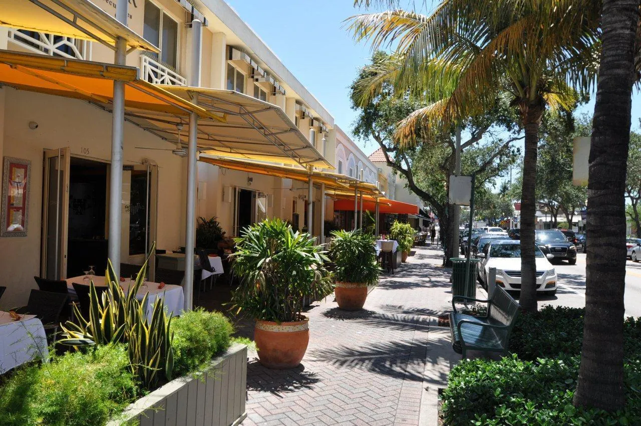 71 NW 4th Avenue