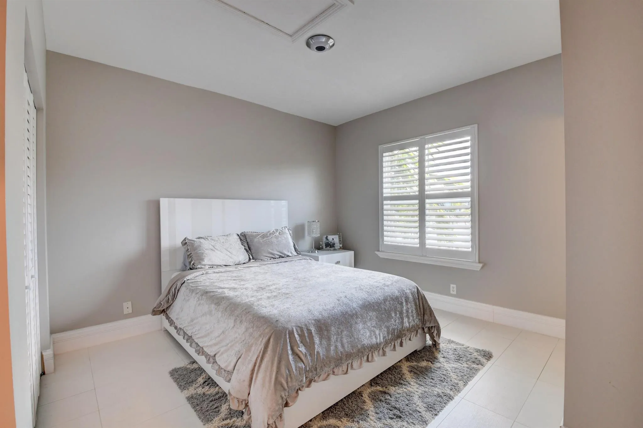 71 NW 4th Avenue