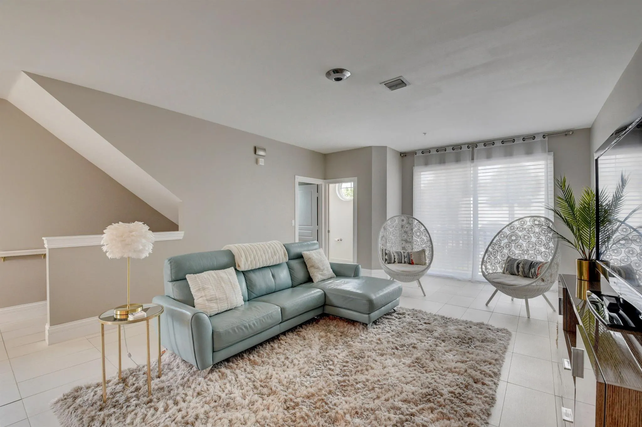 71 NW 4th Avenue