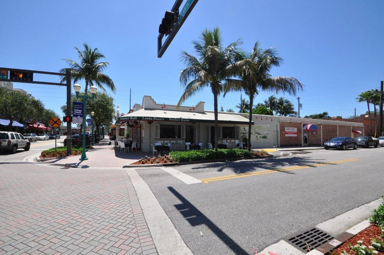 71 NW 4th Avenue