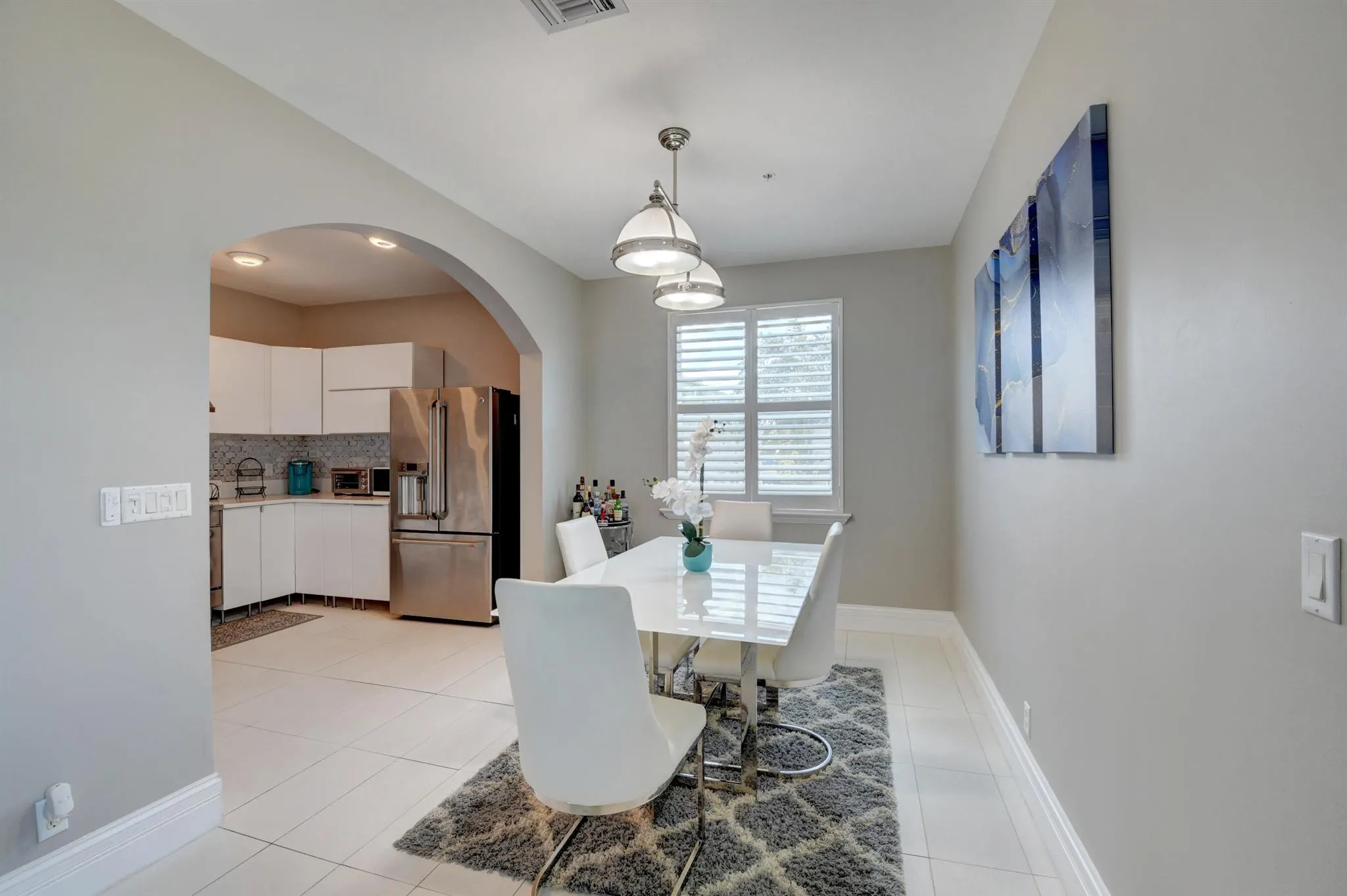 71 NW 4th Avenue