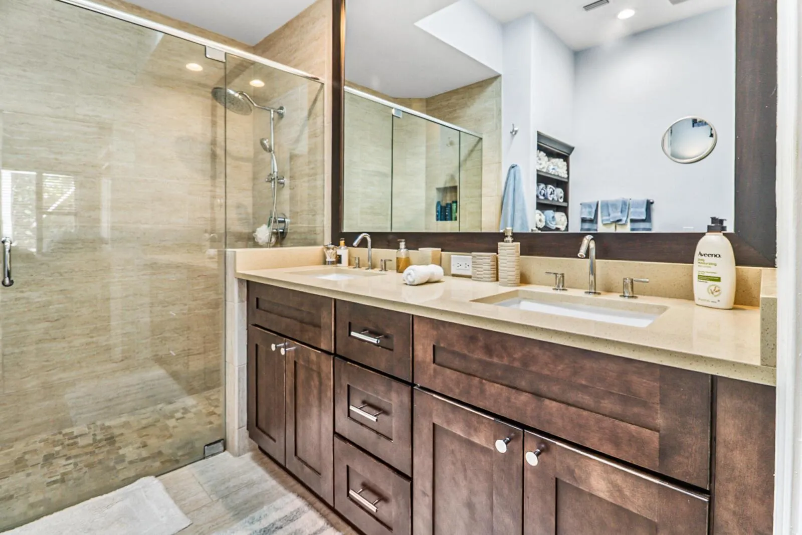 8384 Heritage Club Drive