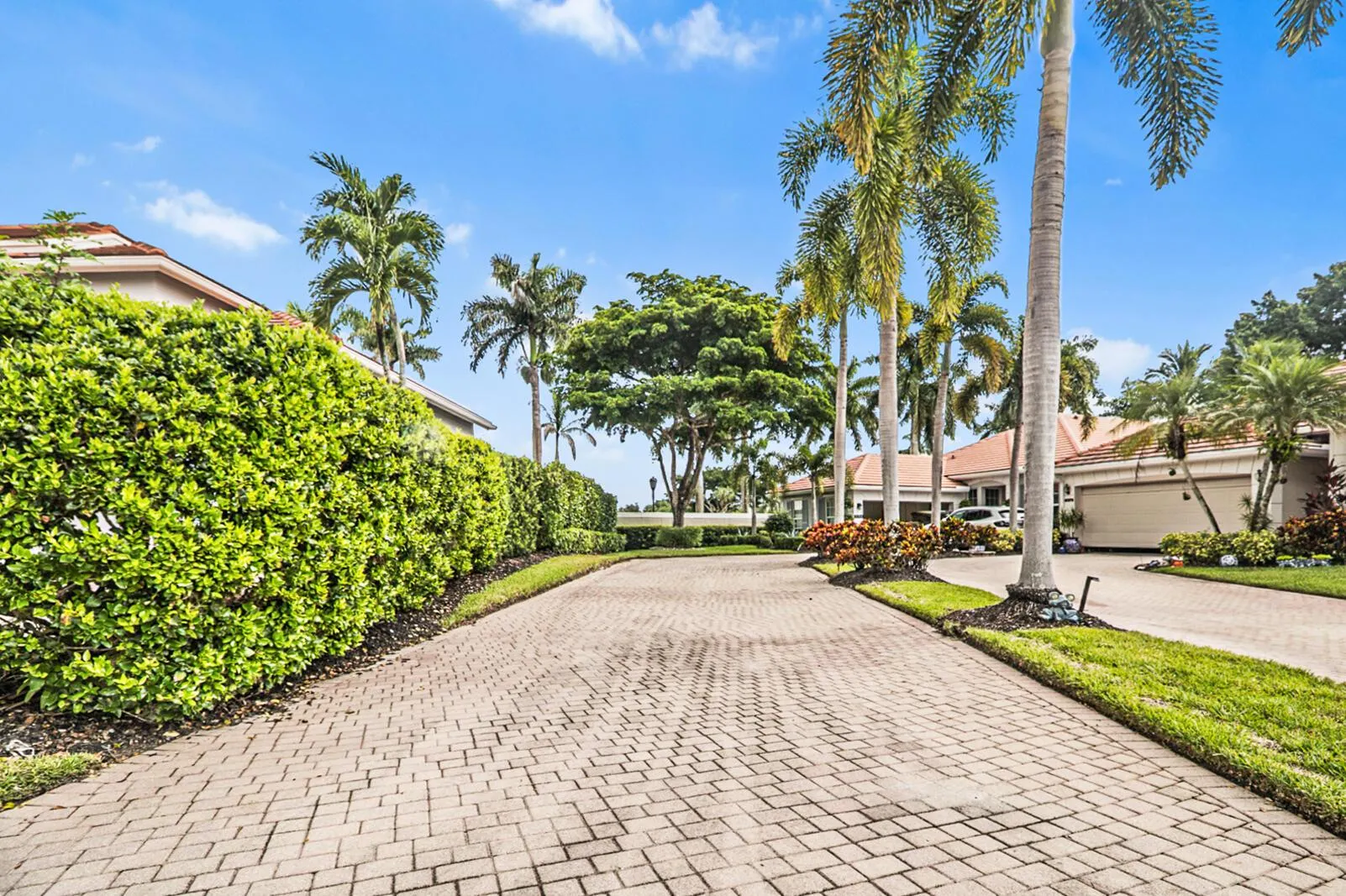 8384 Heritage Club Drive
