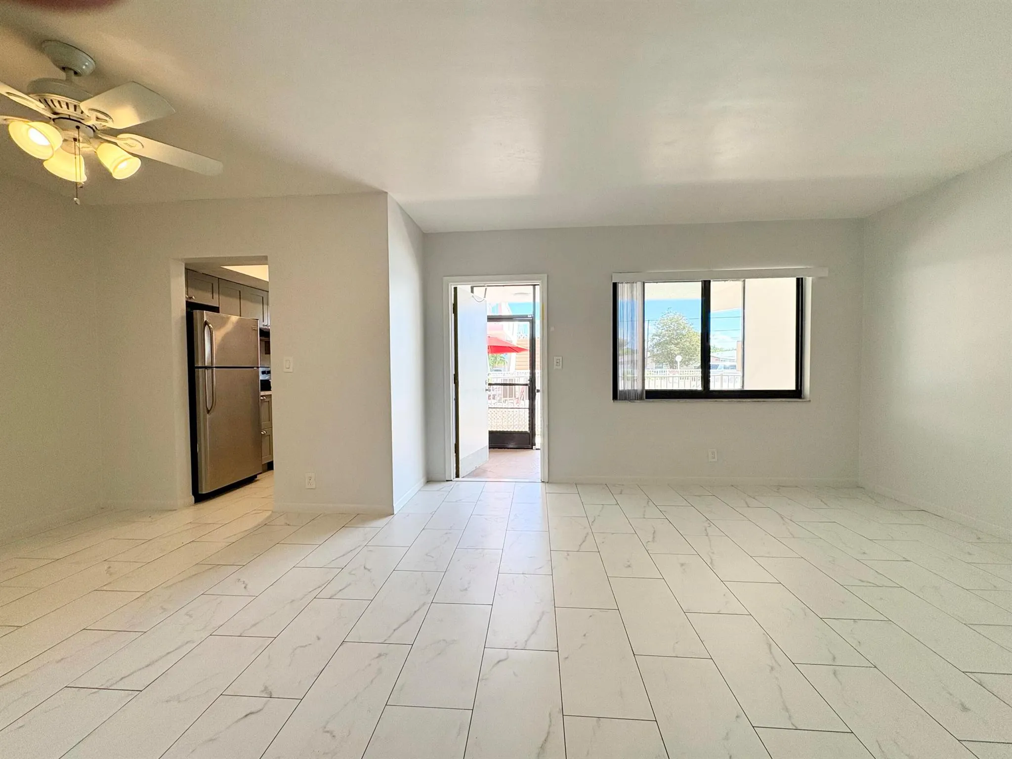305 SE 9th Avenue, #4