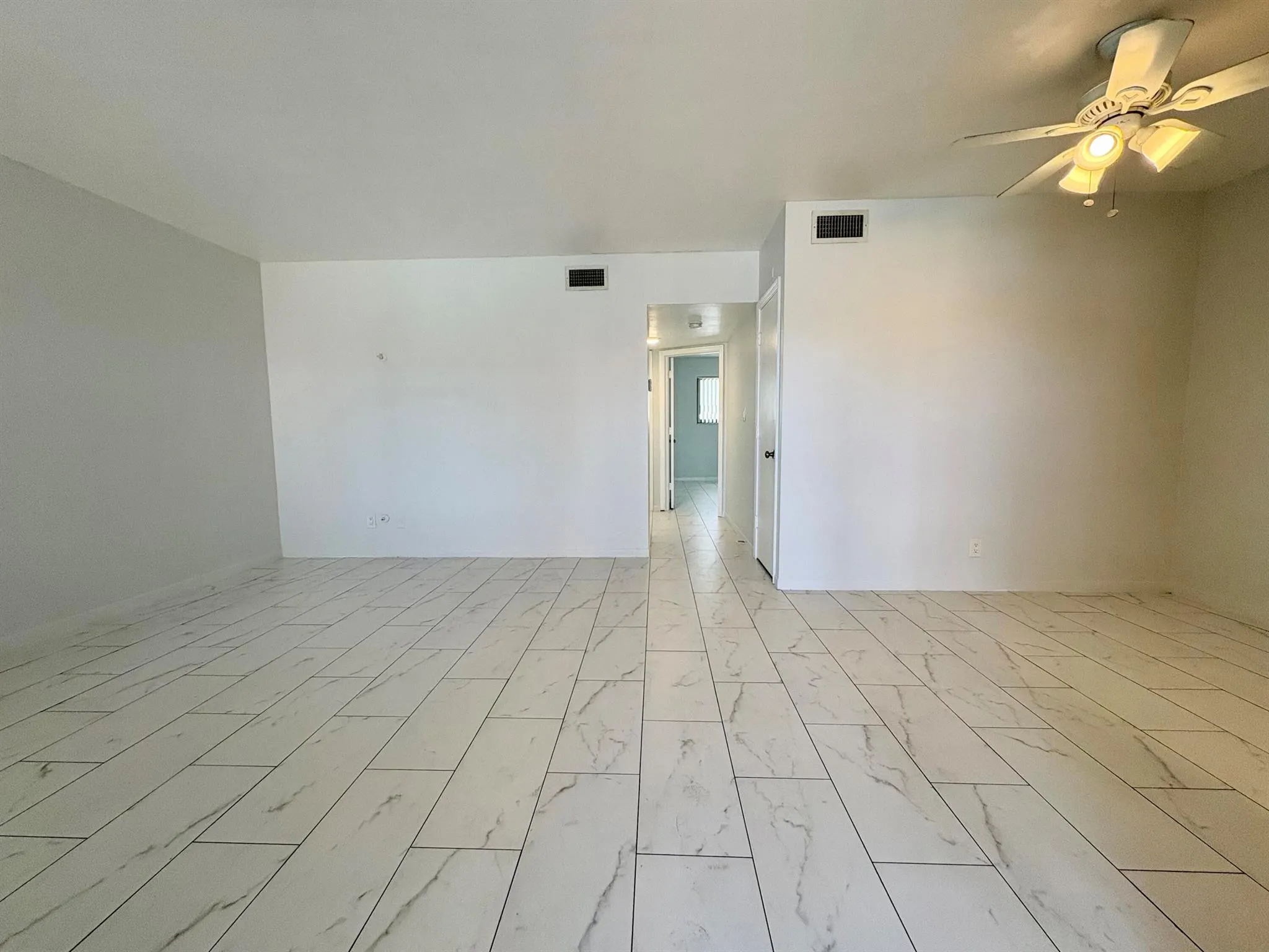 305 SE 9th Avenue, #4
