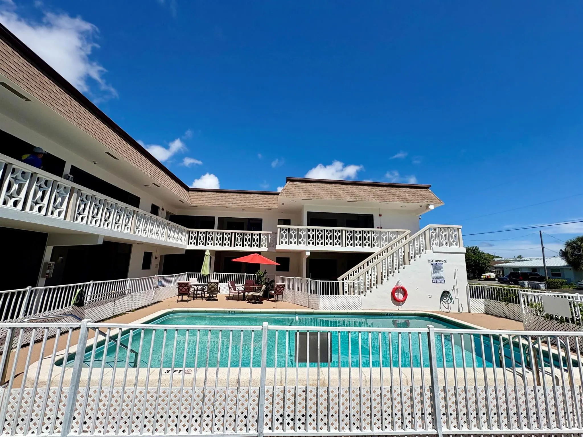 305 SE 9th Avenue, #4