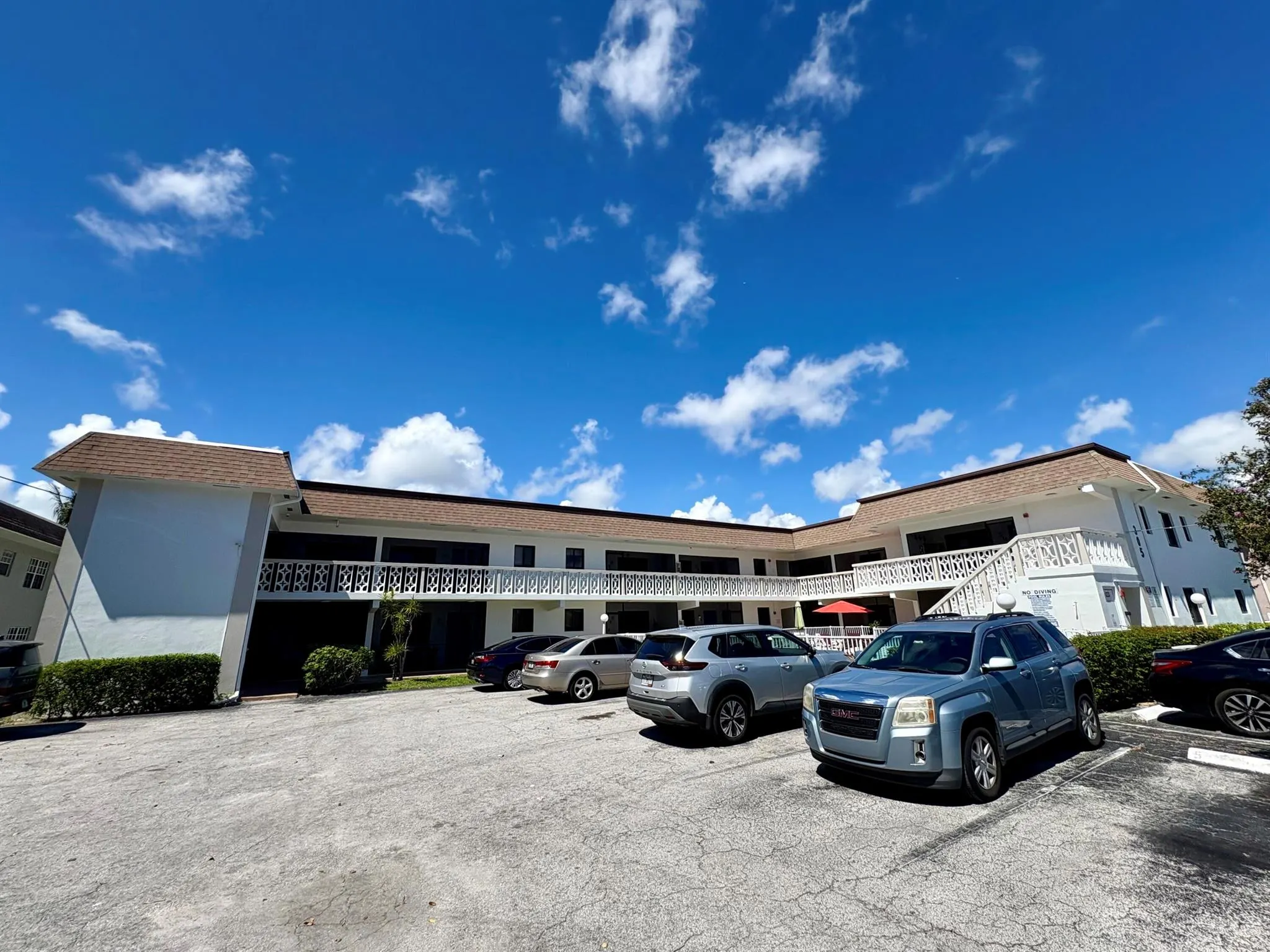 305 SE 9th Avenue, #4