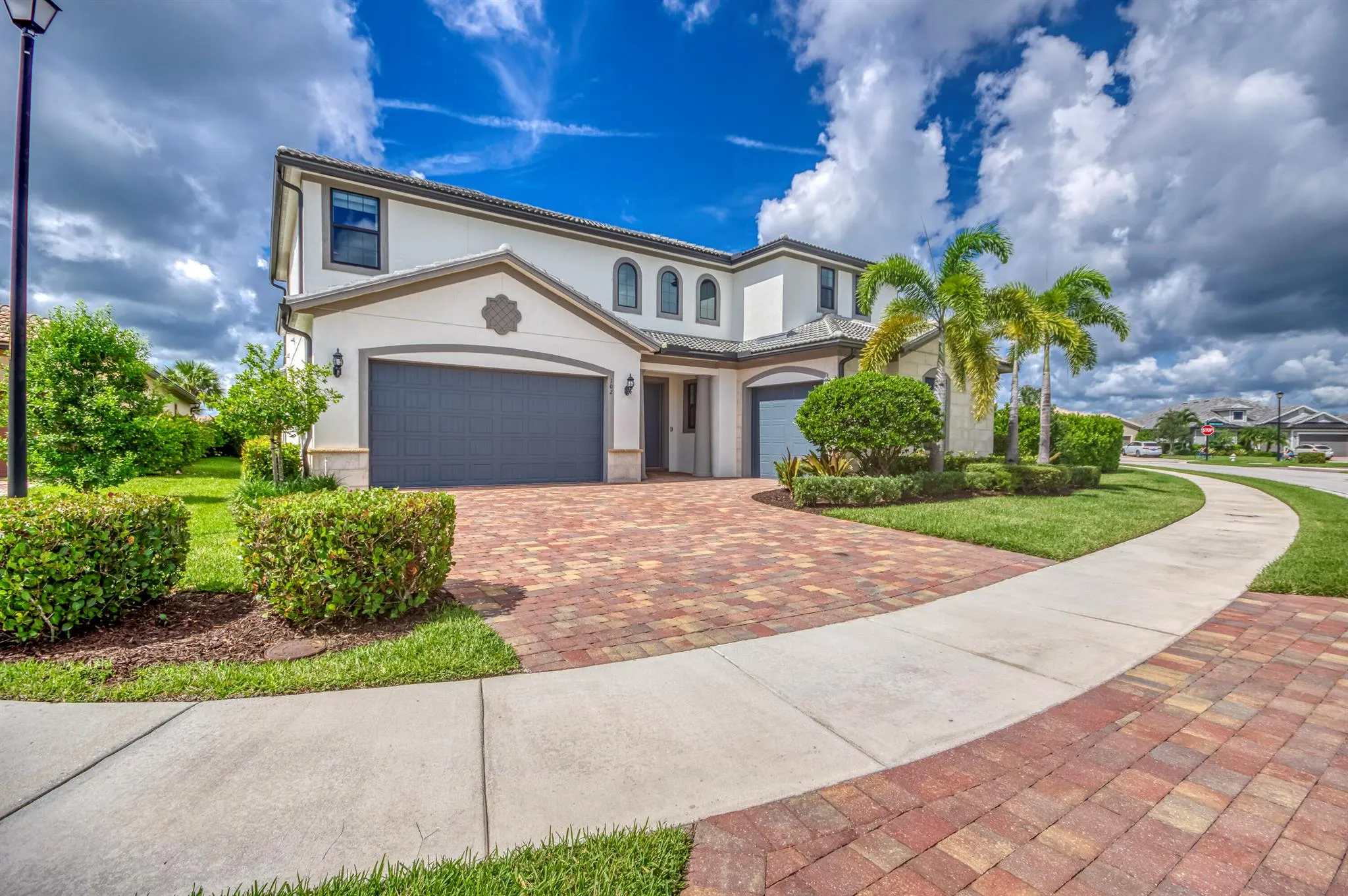 102 Cerulean Key Way