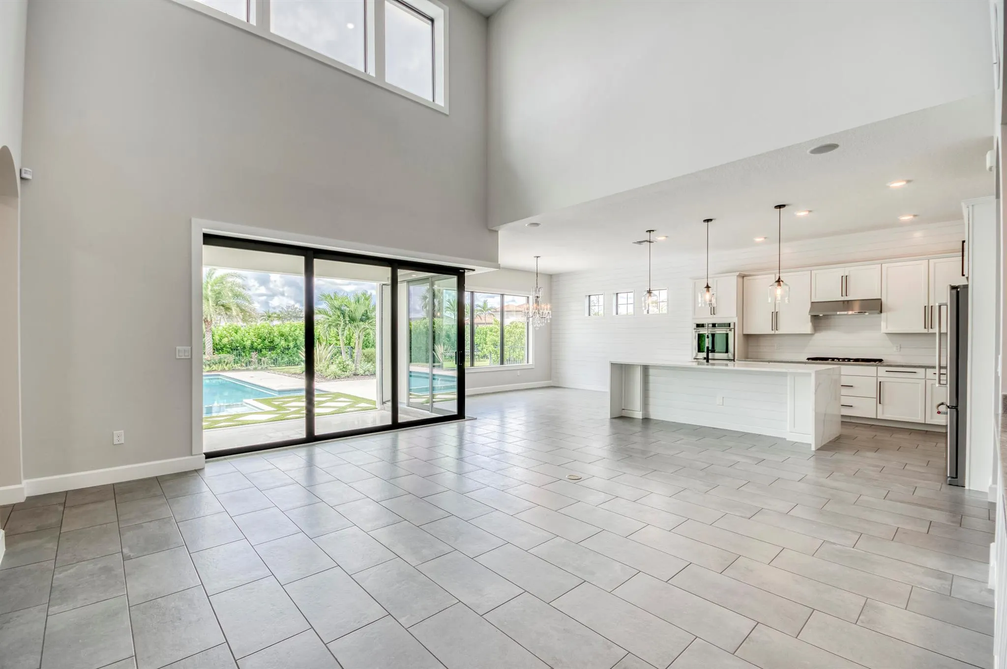 102 Cerulean Key Way
