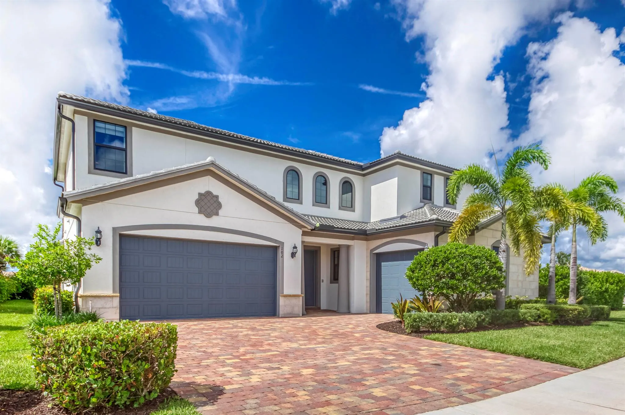 102 Cerulean Key Way