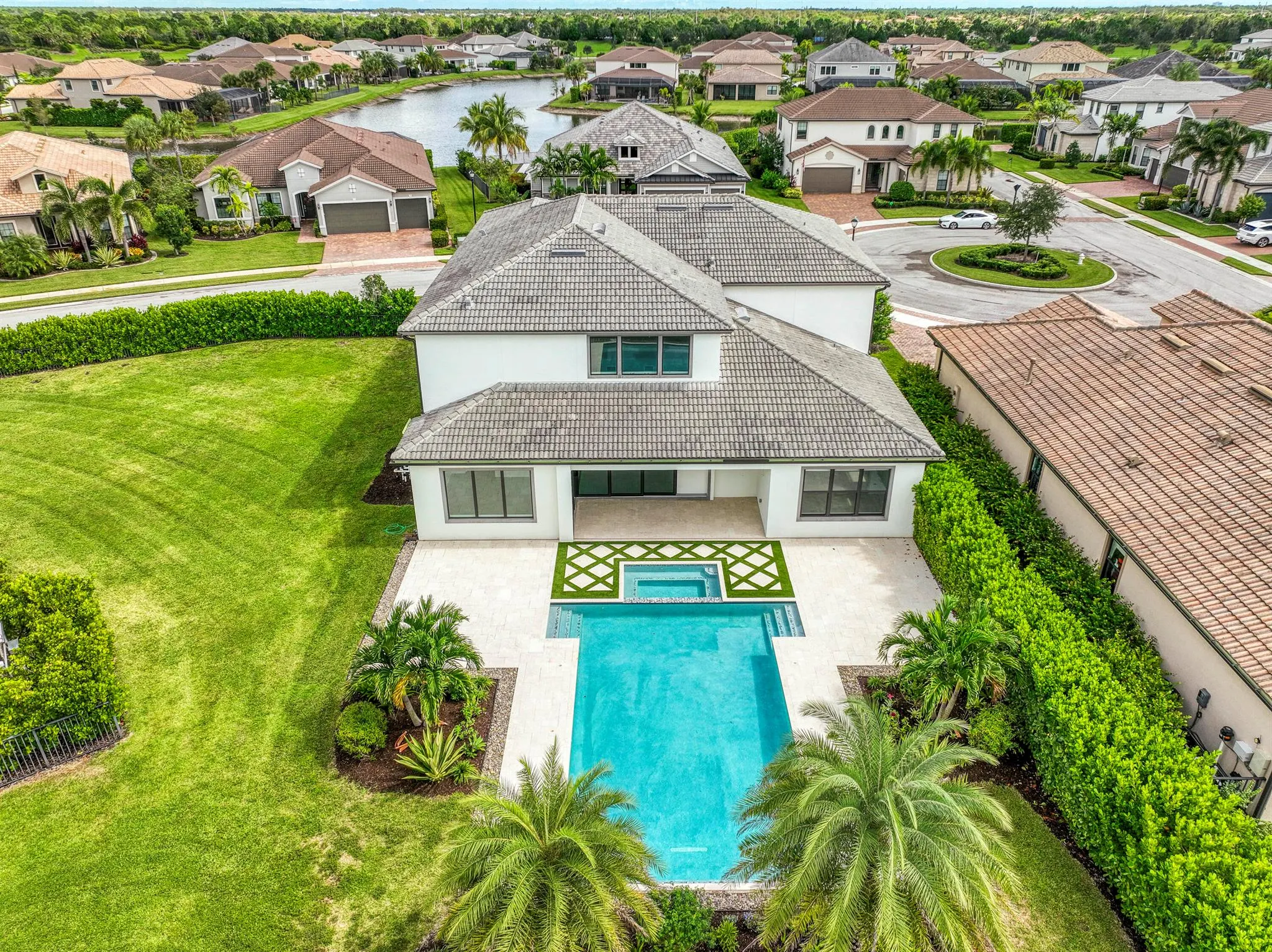 102 Cerulean Key Way