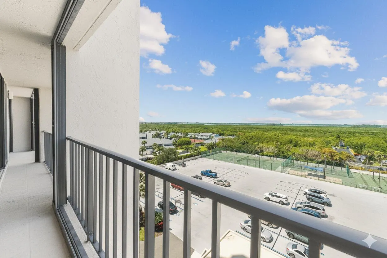 5047 N Highway A1a Way N, #705
