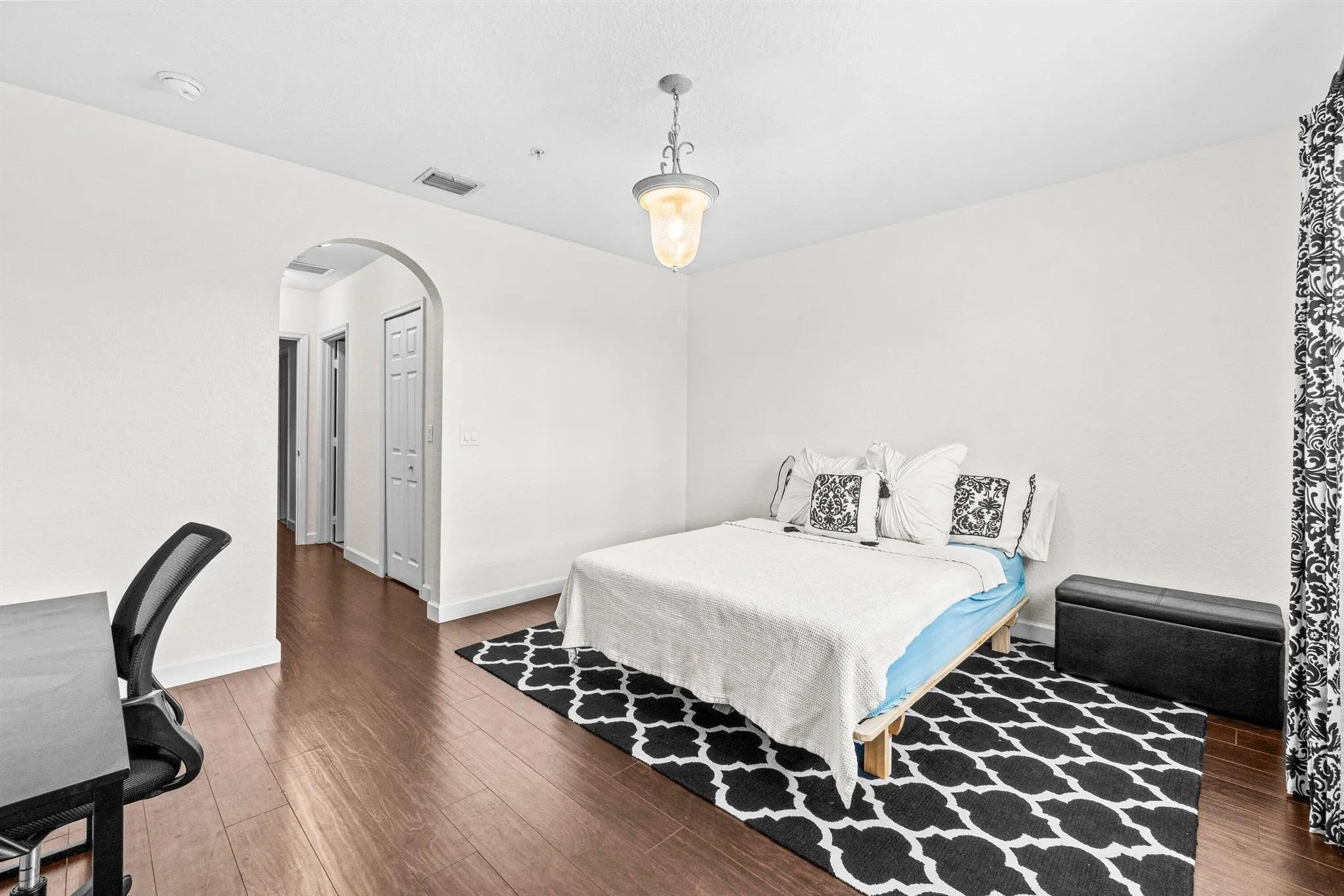 122 Bayfront Drive