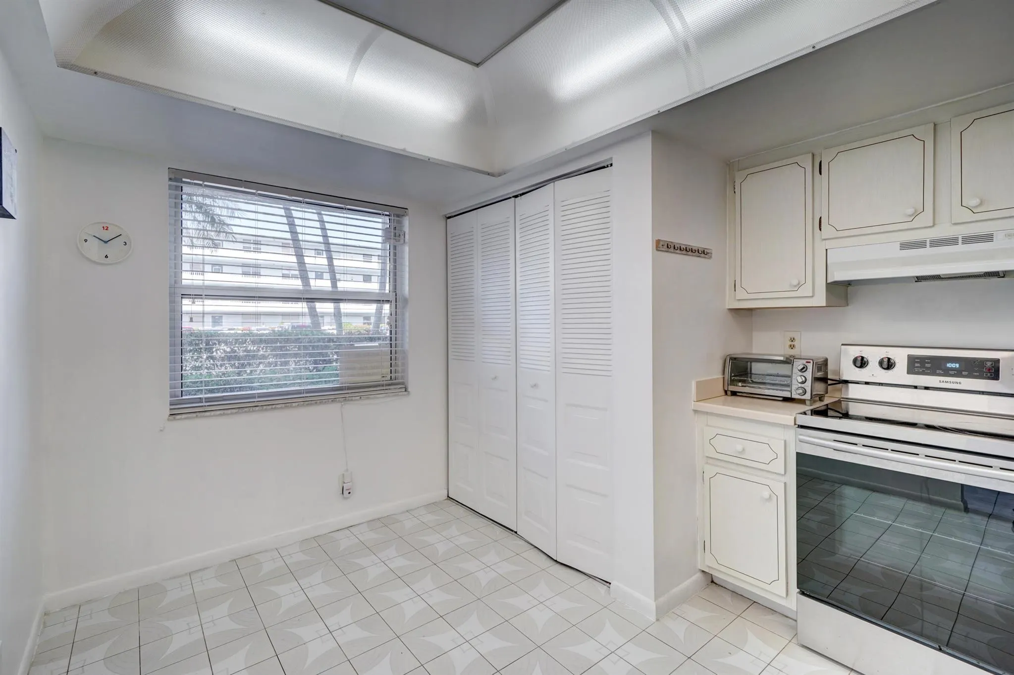 7620 NW 18th Street, #102