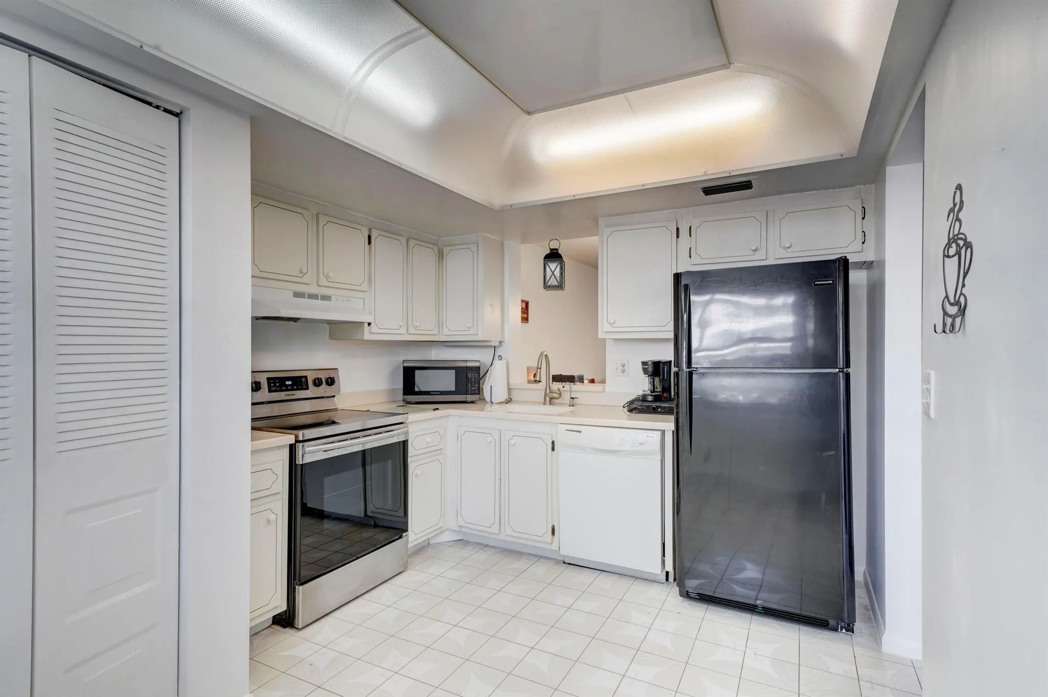 7620 NW 18th Street, #102