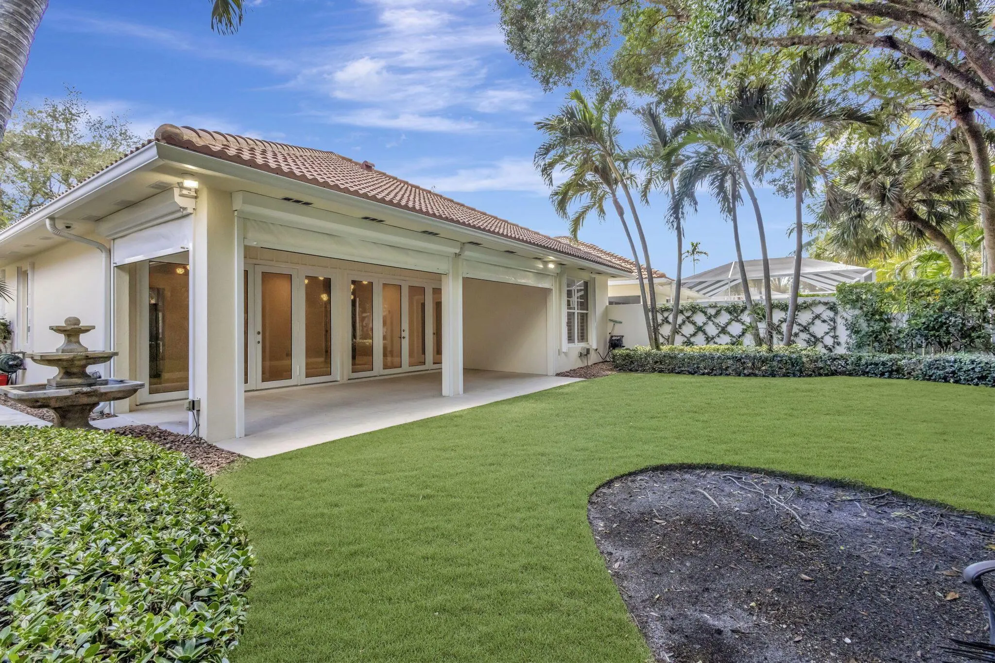229 E Tall Oaks Circle