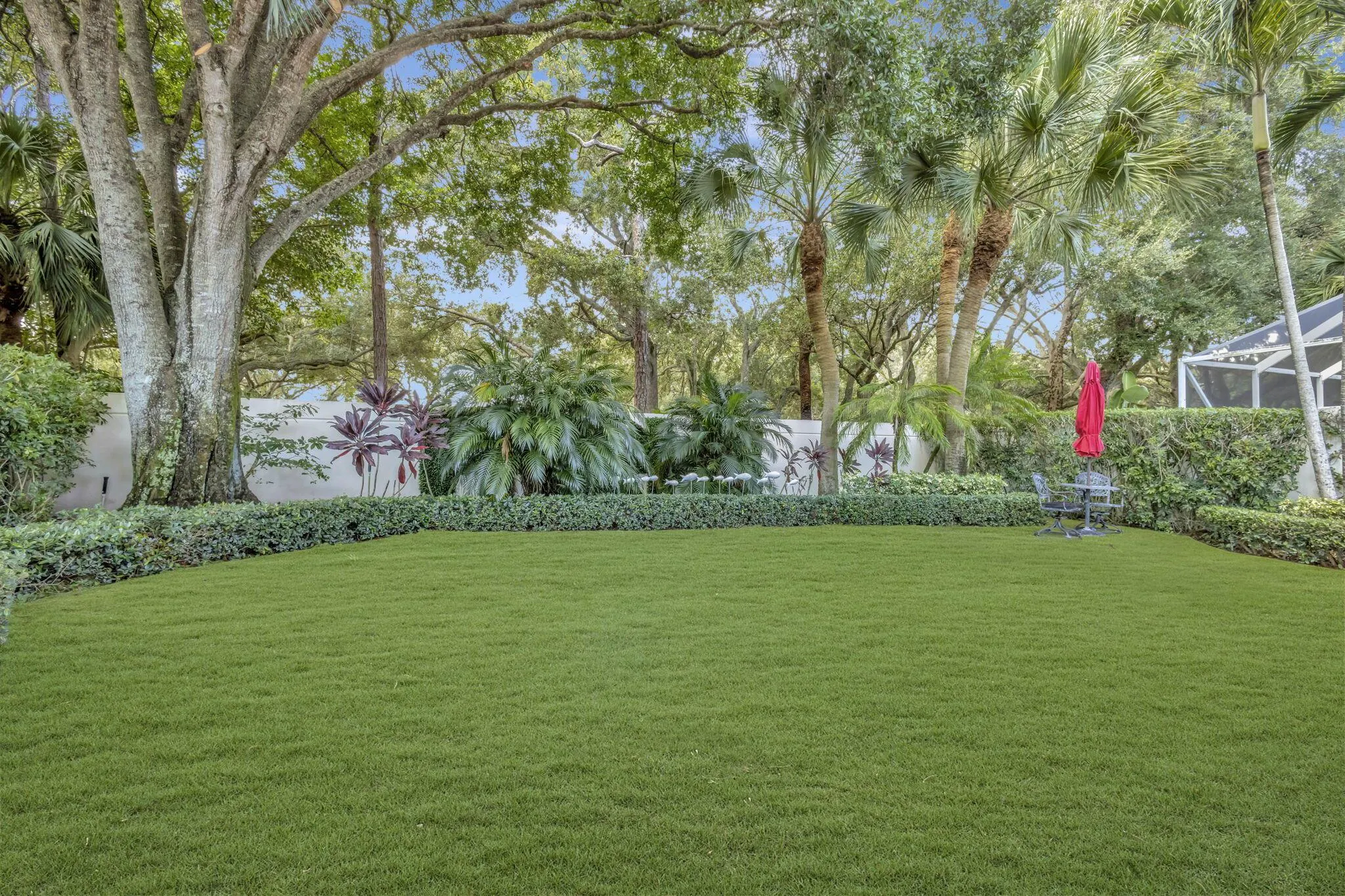 229 E Tall Oaks Circle