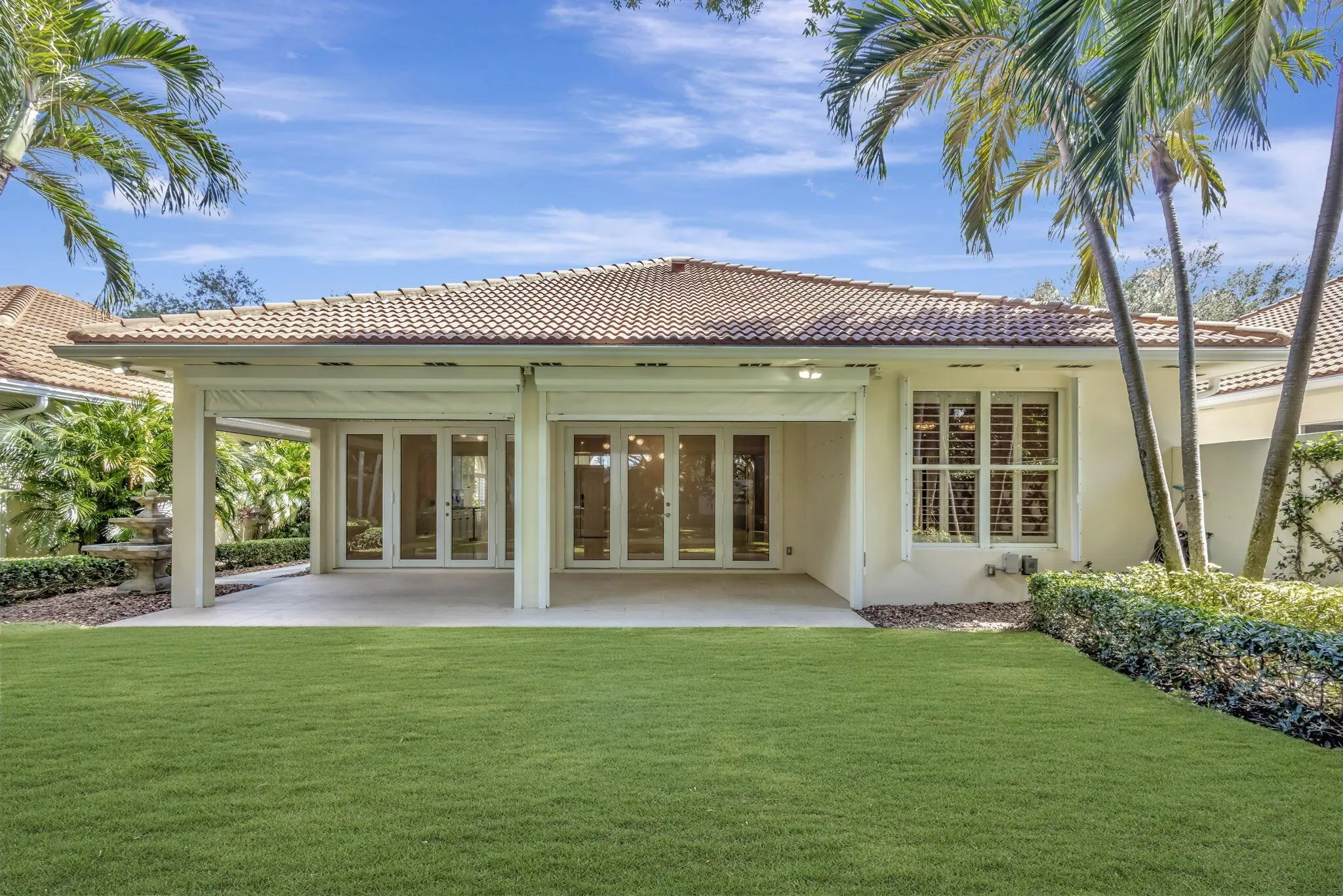 229 E Tall Oaks Circle