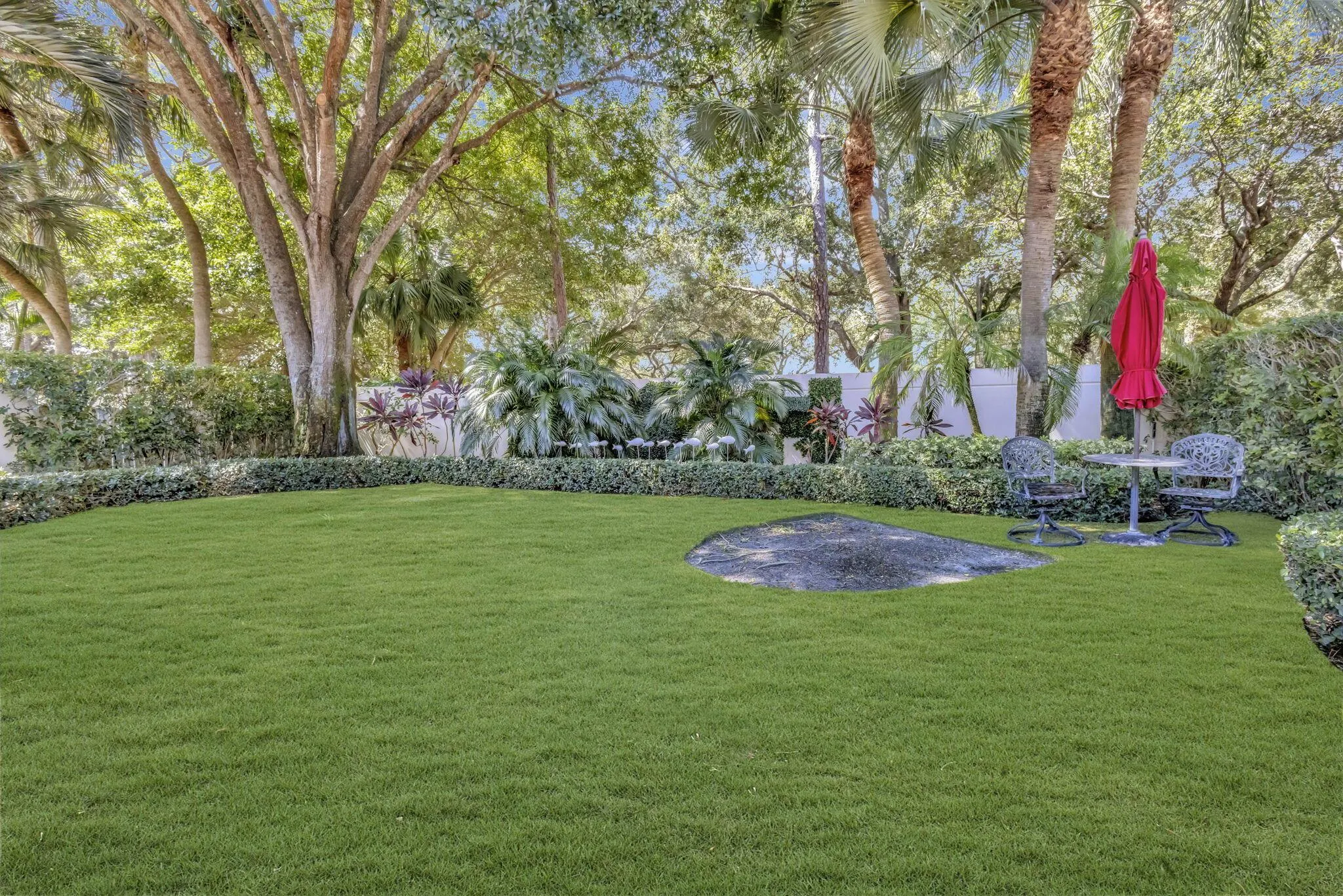 229 E Tall Oaks Circle