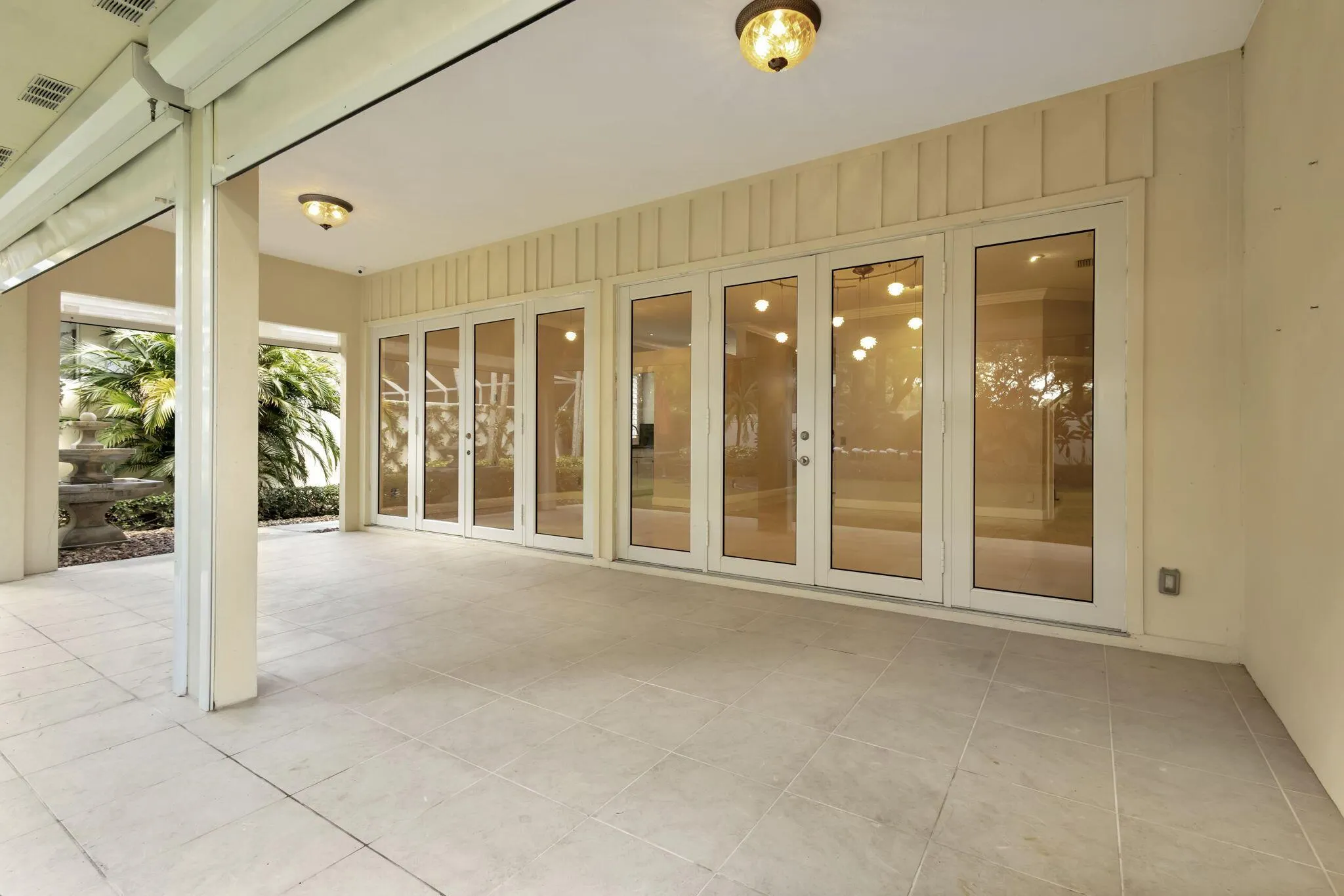 229 E Tall Oaks Circle