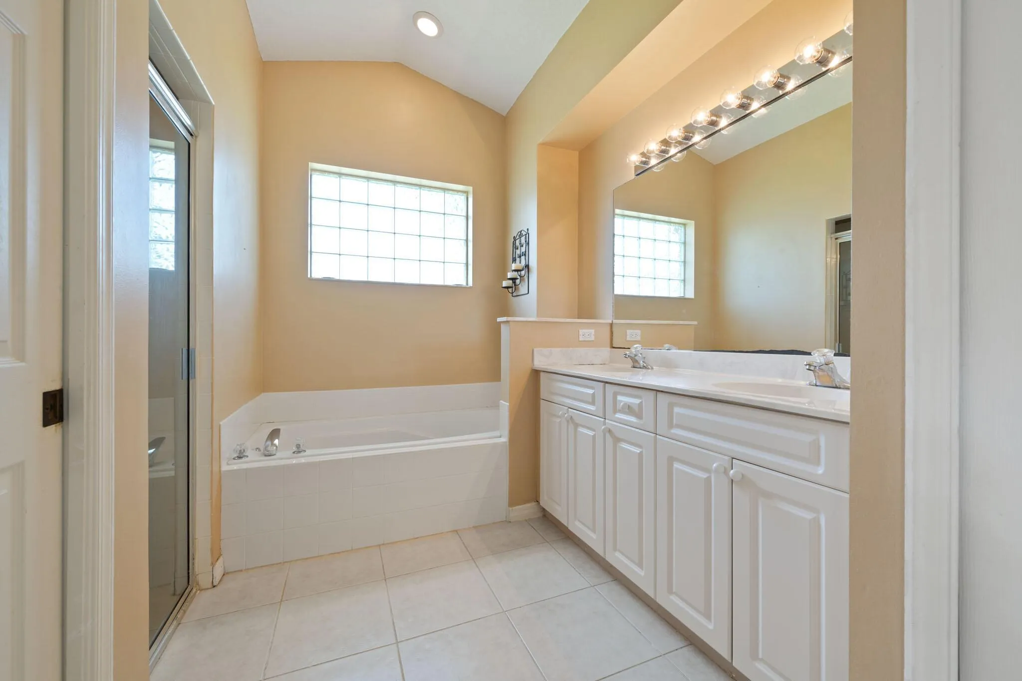 184 SW Fernleaf Trail