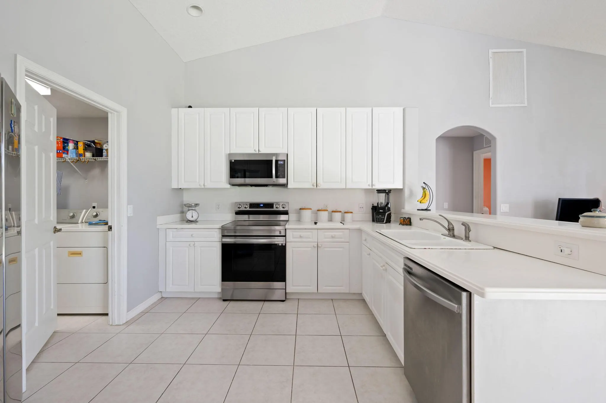 184 SW Fernleaf Trail
